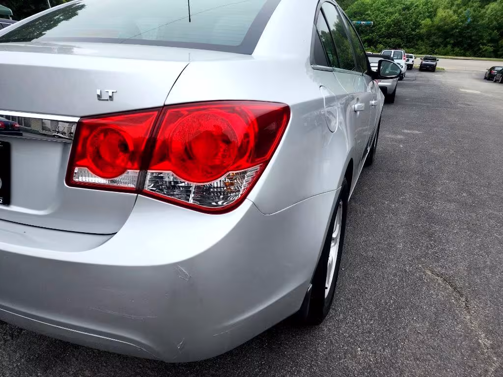 2015 Chevrolet Cruze - 1G1PC5SB4F7188239 - Image #5